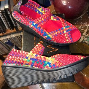 Bernie Mev Hallie Sandal wedge in red/lime size 10.New with Tags and box.